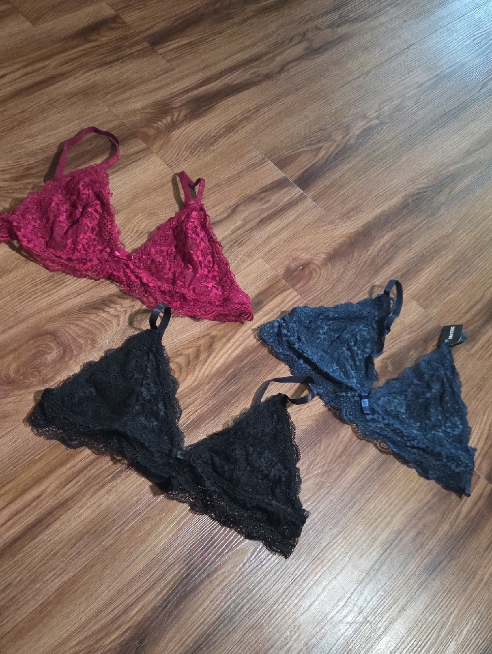 chic Lace Triangle Bralettes in Burgundy, Black, and Navy